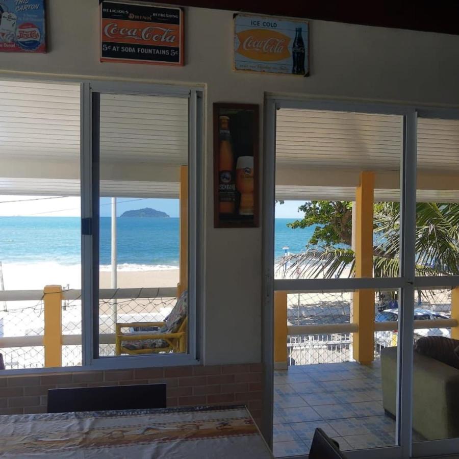 Mansao Ouro Verde Vlc Frente Para O Mar Com Piscina Picarras Ngoại thất bức ảnh
